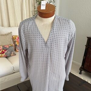 Ann Taylor Grey V-Neck Blouse - XL NWT